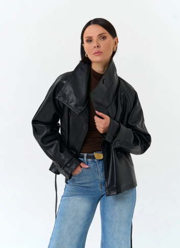 Женская куртка из эко кожи с поясом