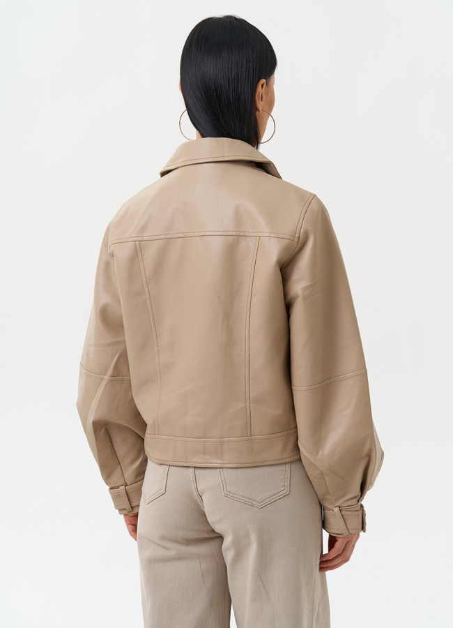 фото Куртка косуха из эко кожи бежевого цвета модель № 30309