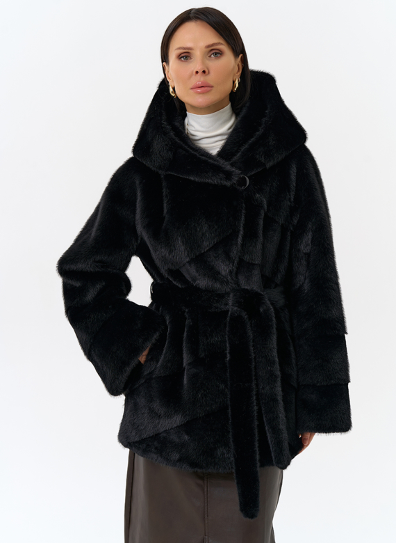 Женская шуба из эко меха с капюшоном