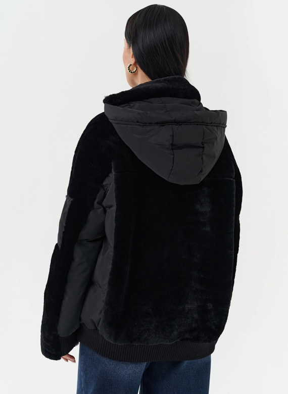 Комбинированная куртка с капюшоном