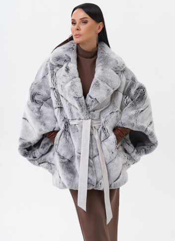 Шуба из меха кролика с английским воротником 