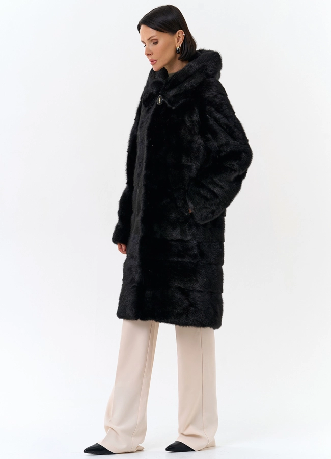 Шуба из норки модель № 24728 в рассрочку