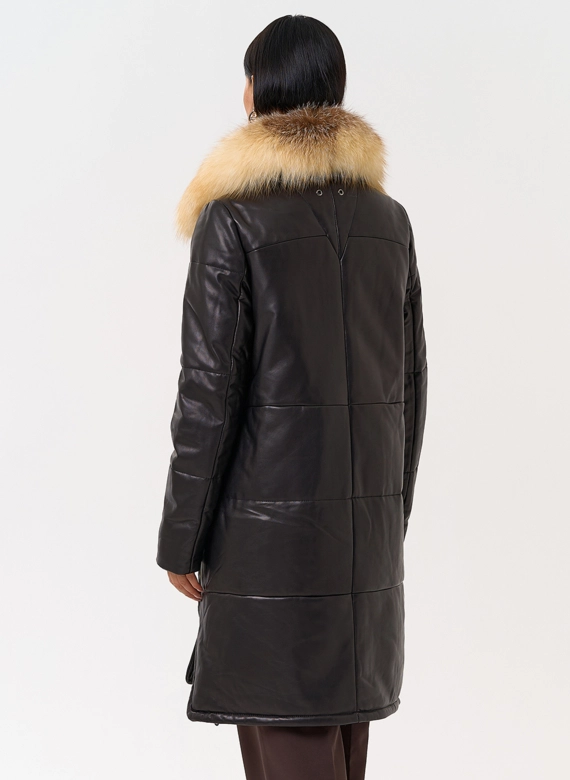 Кожаный пуховик с воротником из лисы фото